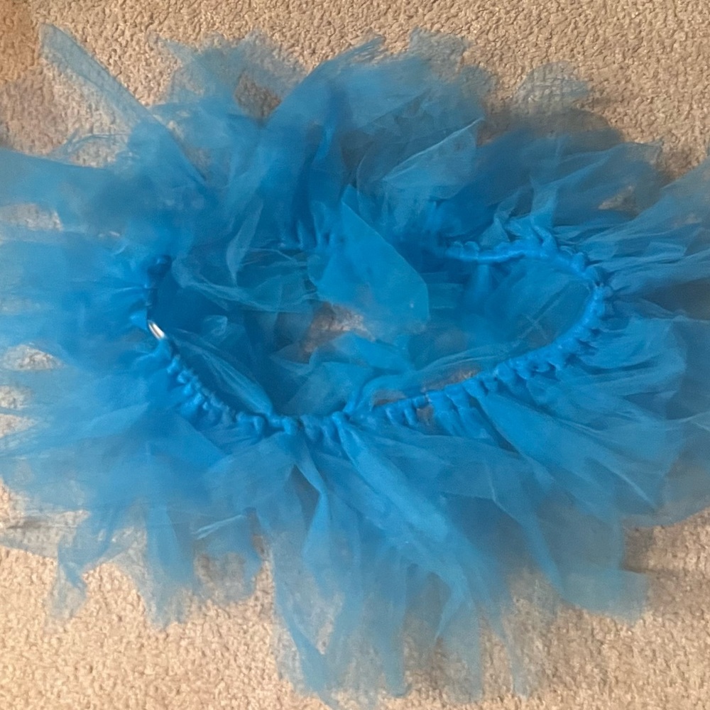 Girls tutu . - Picture 2 of 2